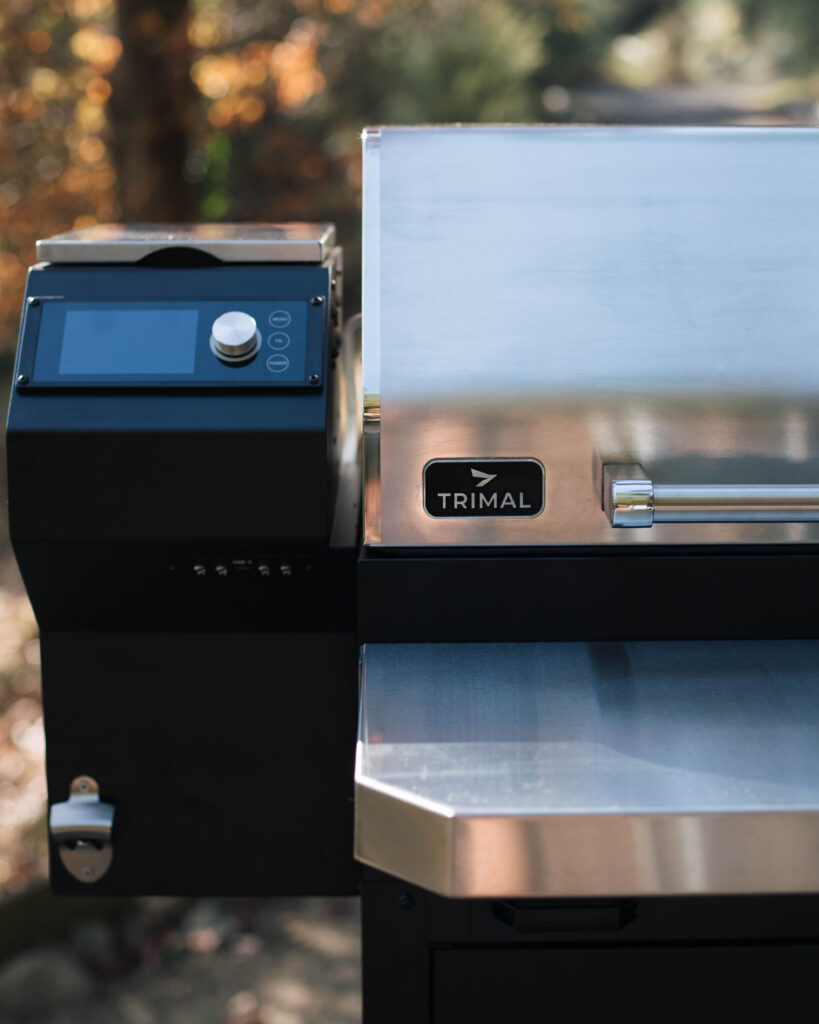 Trimal S1 premium grill photographed outdoors