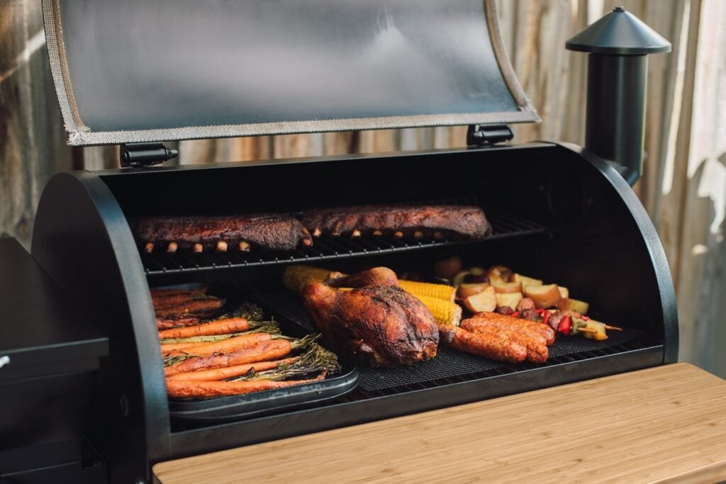 Z Grills 7002B